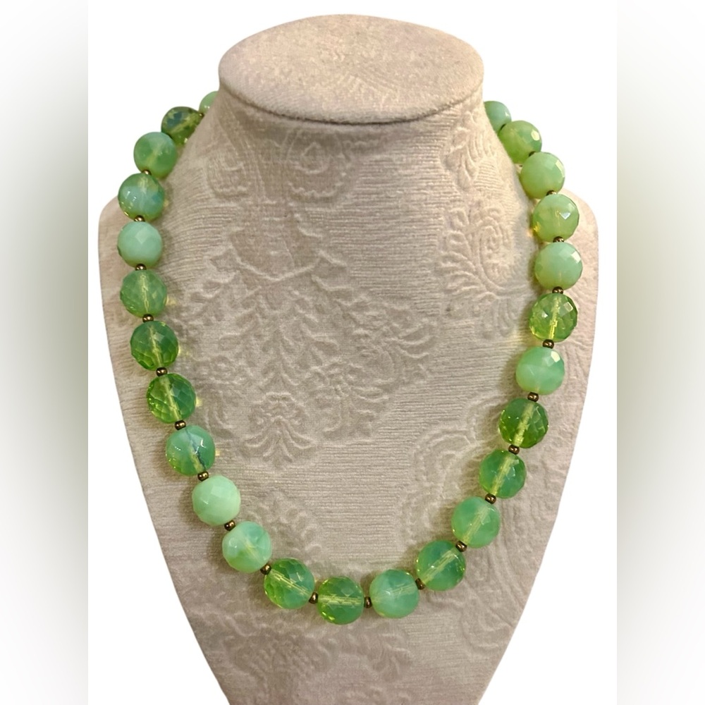 Joan Rivers Green Glass Faceted Bead Necklace Gorgeous